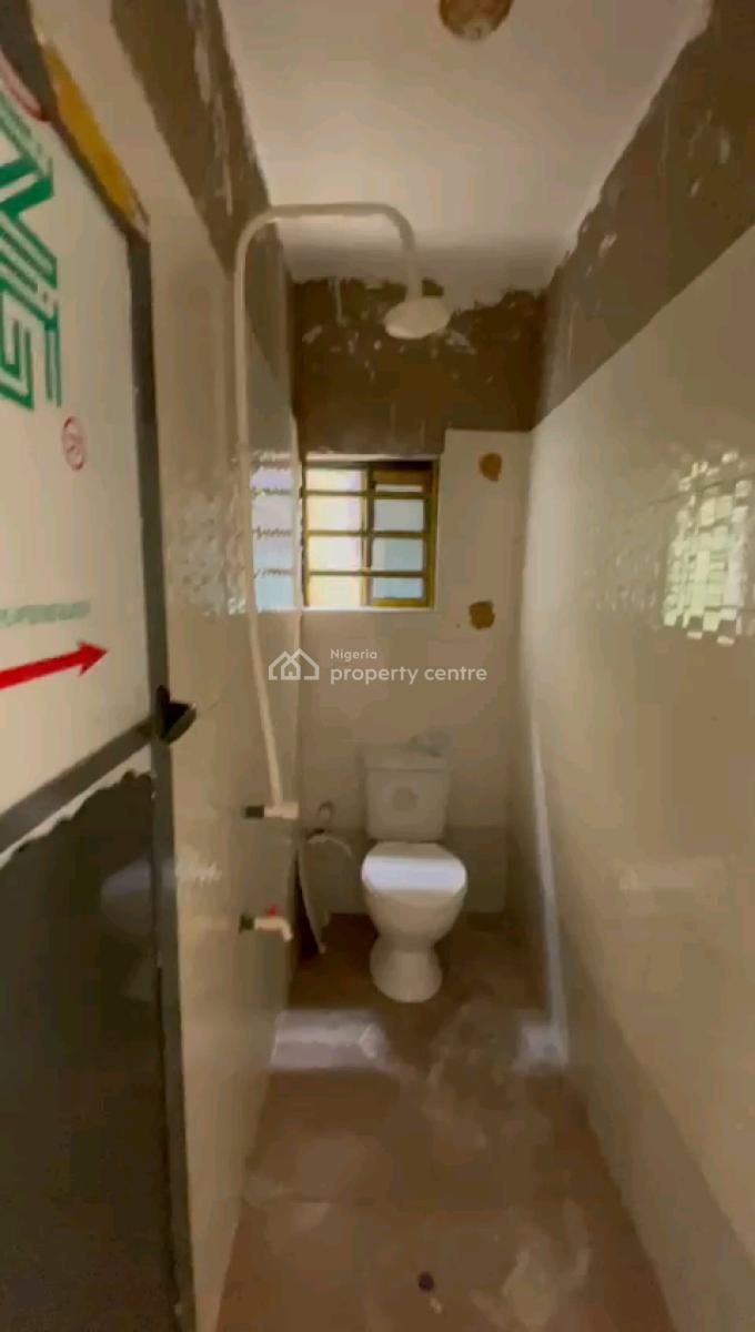 Standard and Spacious Mini Flat, Shomolu, Shomolu, Lagos, Mini Flat (room and Parlour) for Rent