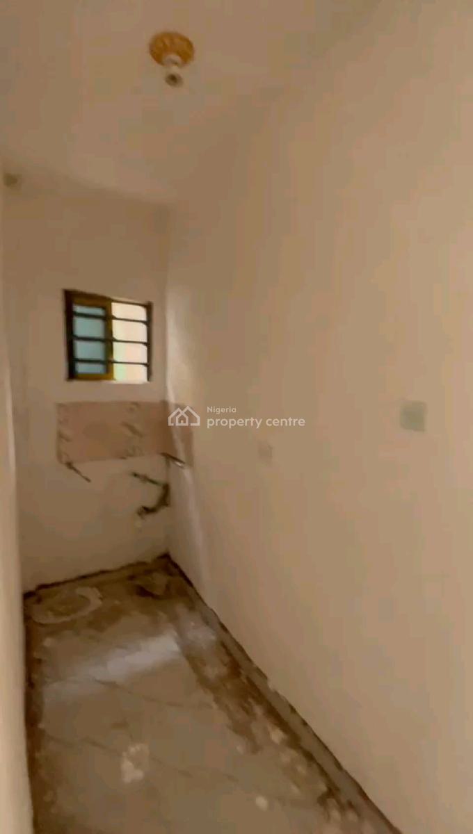 Standard and Spacious Mini Flat, Shomolu, Shomolu, Lagos, Mini Flat (room and Parlour) for Rent