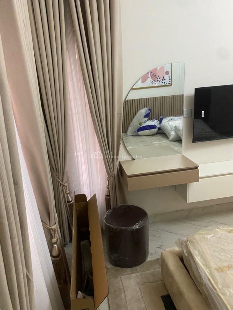 Aesthetically Pleasing 2 Bedroom Apartment with a Gym,pool, Elevator, Victoria Island (vi), Lagos, Flat / Apartment for Sale