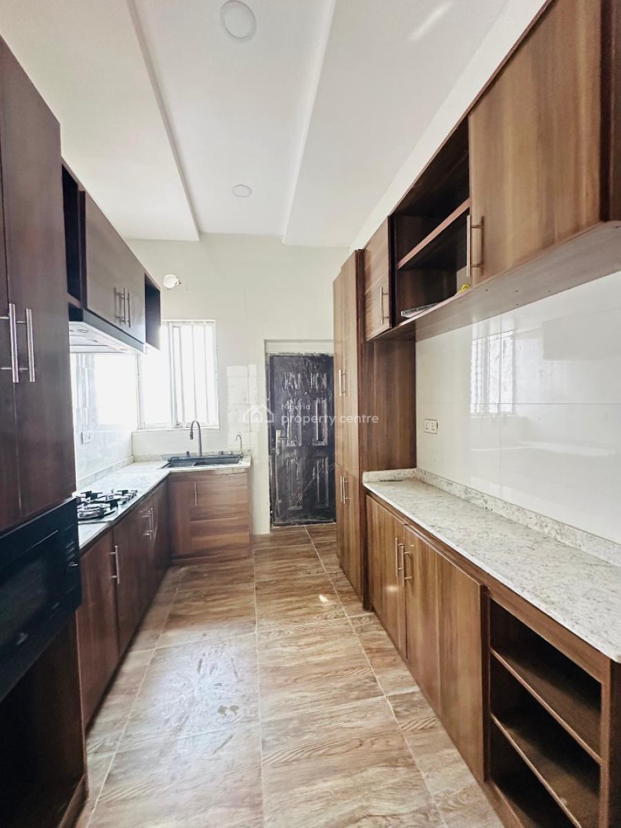 Neatly Built 2bedroom Apartment in Ikate ,lekki, Ikate ,lekki ,lagos , Nigeria, Ikate, Lekki, Lagos, Flat / Apartment for Sale