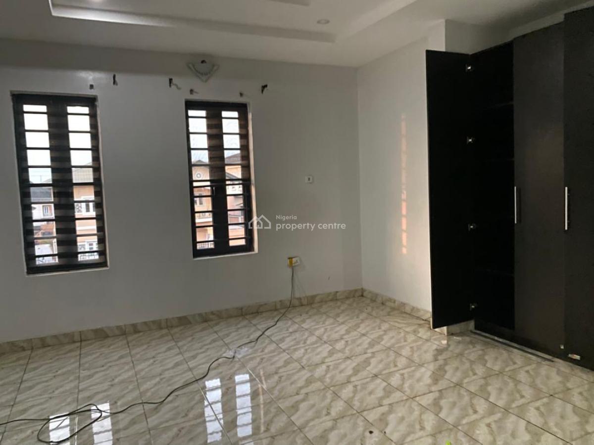 4 Bedroom Semi-detached Duplex +bq, Gateway Zone, Gra Phase 1, Magodo, Lagos, Semi-detached Duplex for Rent