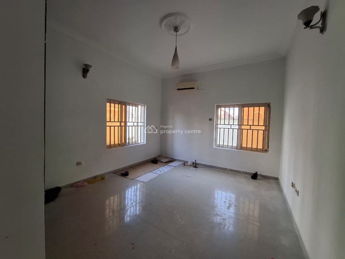 Standard and Serviced 3 Bedroom Apartment with Bq, Durumi, Abuja, Flat / Apartment for Rent