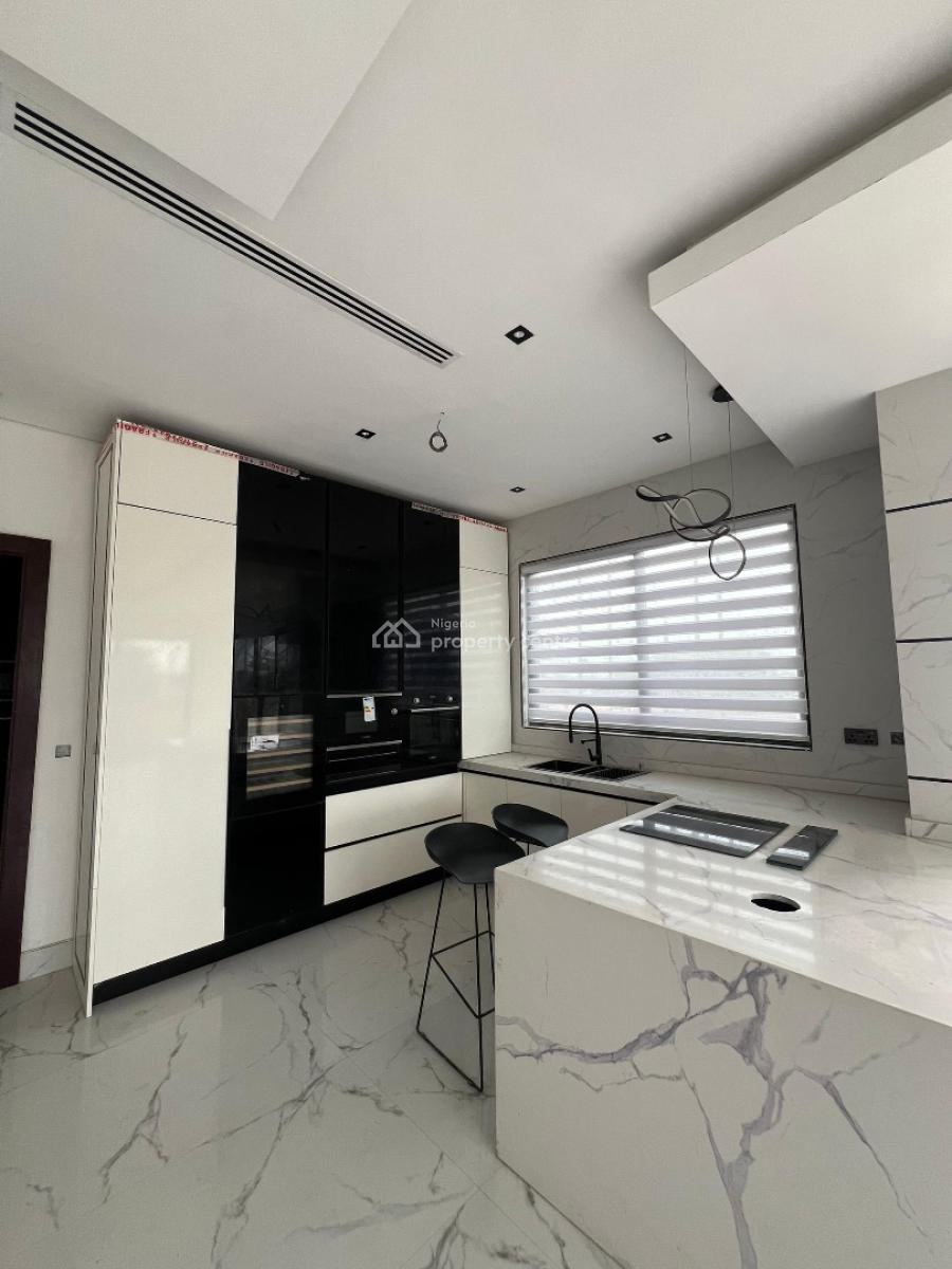 Amazing 5 Bedroom Penthouse with a Bq and Elevator, Ikoyi, Lagos, Flat / Apartment for Sale