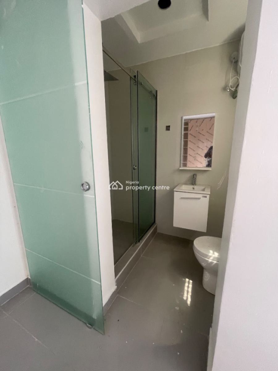 New Sharp 2 Bedroom Flat in a Fully Serviced Building, Lekki Phase 1, Lekki, Lagos, Flat / Apartment for Rent