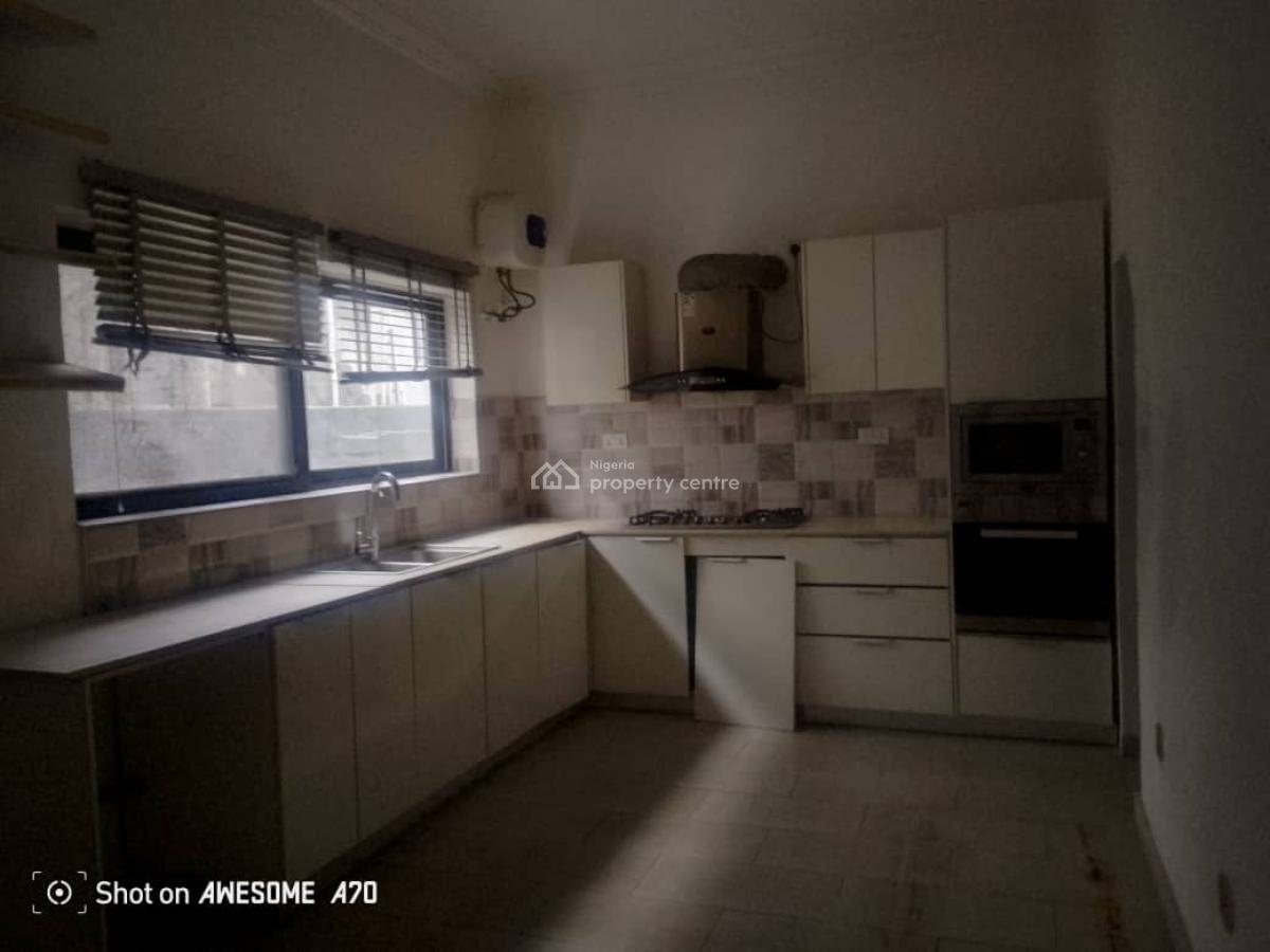 Spacious 4bedroom Terraced Duplex with Bq in Osapa London. Lekki, Osapa, Lekki, Lagos, Terraced Duplex for Rent