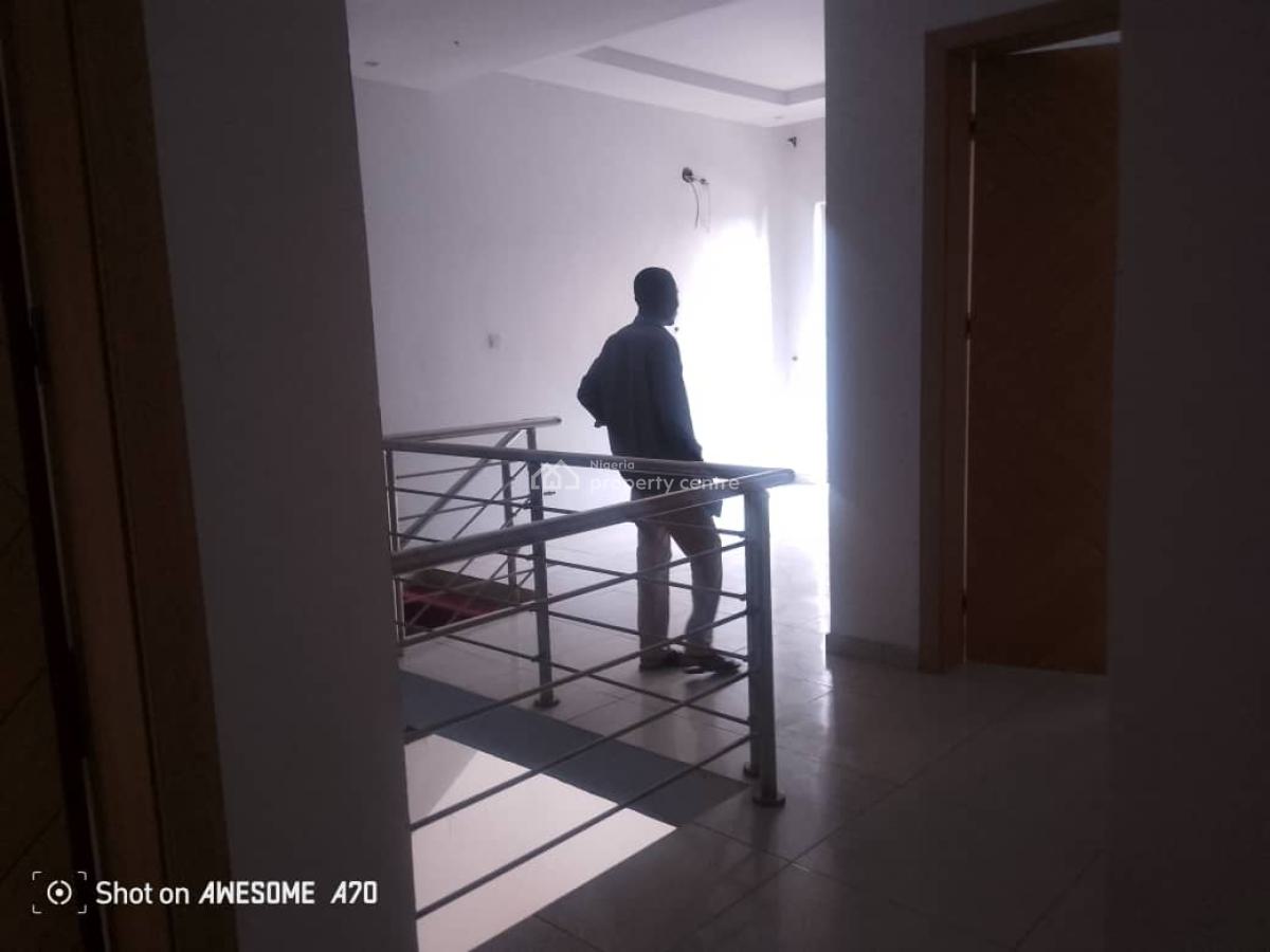 Spacious 4bedroom Terraced Duplex with Bq in Osapa London. Lekki, Osapa, Lekki, Lagos, Terraced Duplex for Rent