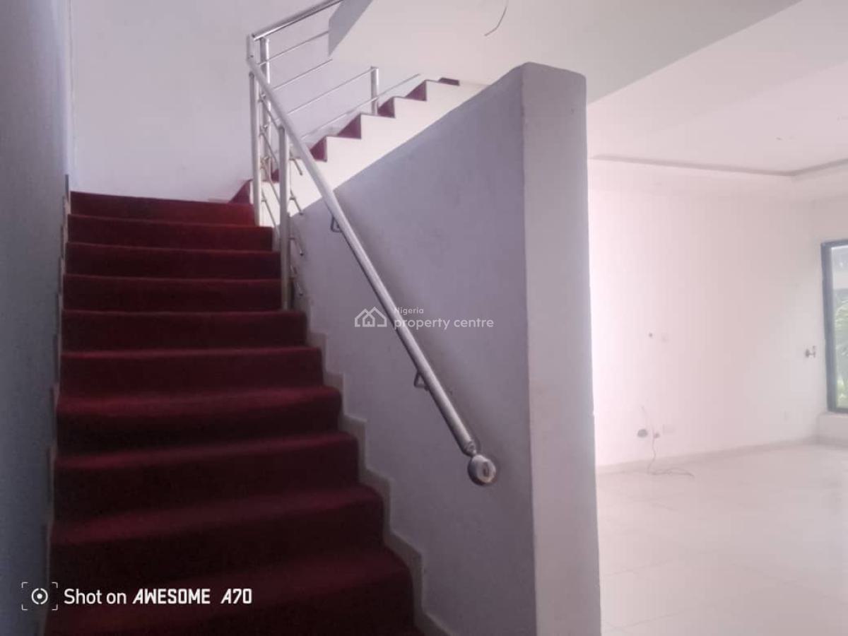 Spacious 4bedroom Terraced Duplex with Bq in Osapa London. Lekki, Osapa, Lekki, Lagos, Terraced Duplex for Rent