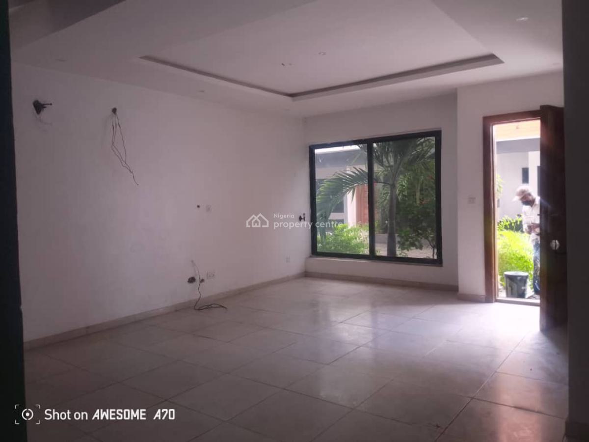 Spacious 4bedroom Terraced Duplex with Bq in Osapa London. Lekki, Osapa, Lekki, Lagos, Terraced Duplex for Rent