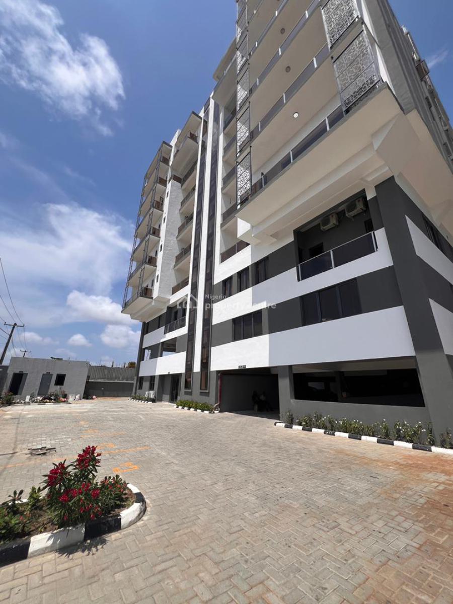 Luxurious 3 Bedroom Apartment with Elevator, Swimming Pool, Gym & Bq, Less Than 8 Minutes From Evercare Hospital, Lekki, Lekki Phase 1, Lekki, Lagos, Block of Flats for Sale