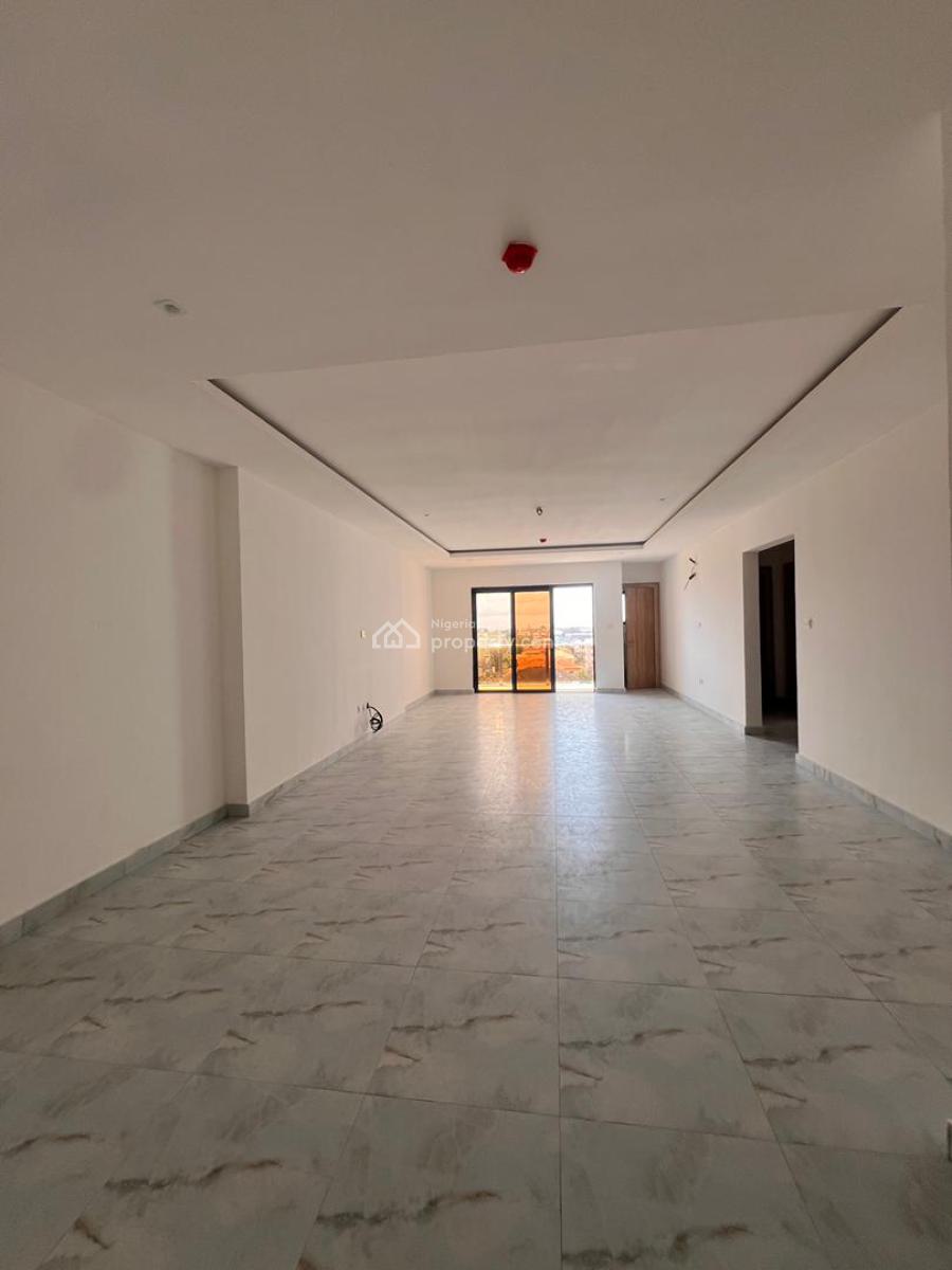 Luxurious 3 Bedroom Apartment with Elevator, Swimming Pool, Gym & Bq, Less Than 8 Minutes From Evercare Hospital, Lekki, Lekki Phase 1, Lekki, Lagos, Block of Flats for Sale