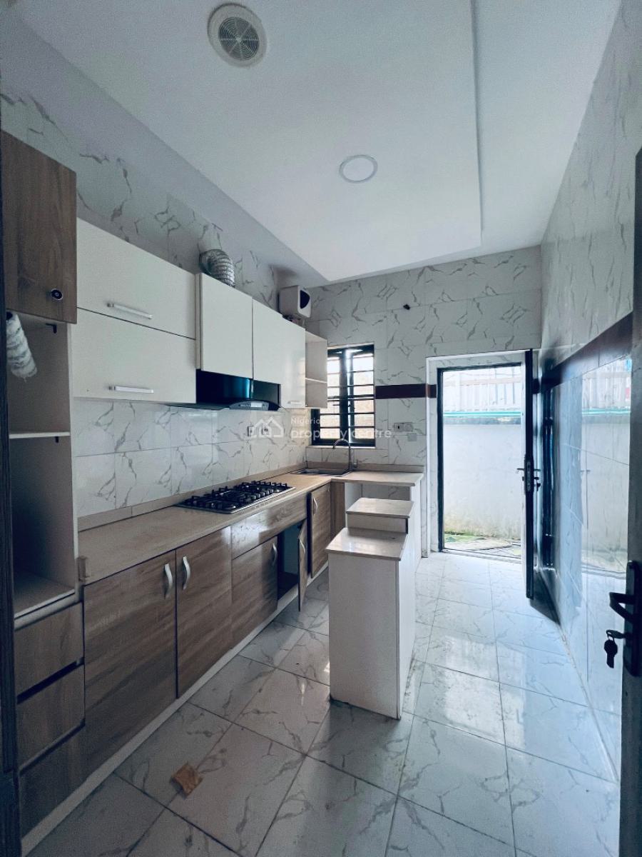 a Well Maintained 4 Bedrooms Terrace Duplex, Ikota Lekki, Ikota, Lekki, Lagos, Terraced Duplex for Rent