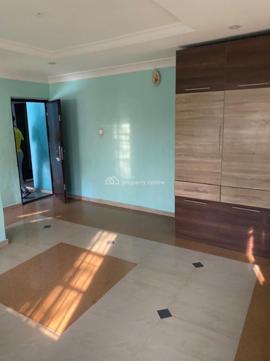 Executive & Very Spacious 3bed Duplex (2 in a Compound), Gra Phase 1, Magodo, Lagos, Flat / Apartment for Rent