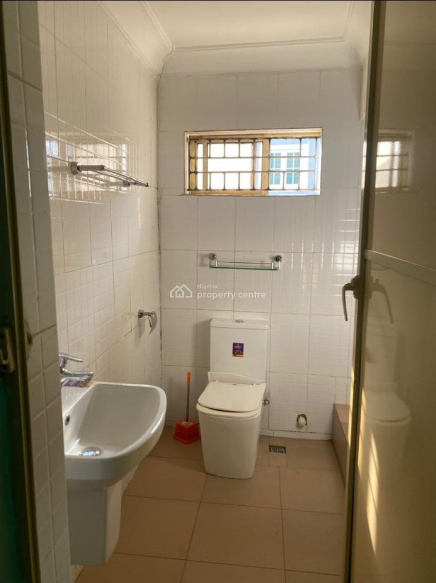 Executive & Very Spacious 3bed Duplex (2 in a Compound), Gra Phase 1, Magodo, Lagos, Flat / Apartment for Rent