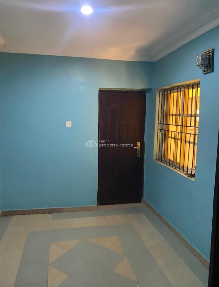 Executive & Very Spacious 3bed Duplex (2 in a Compound), Gra Phase 1, Magodo, Lagos, Flat / Apartment for Rent