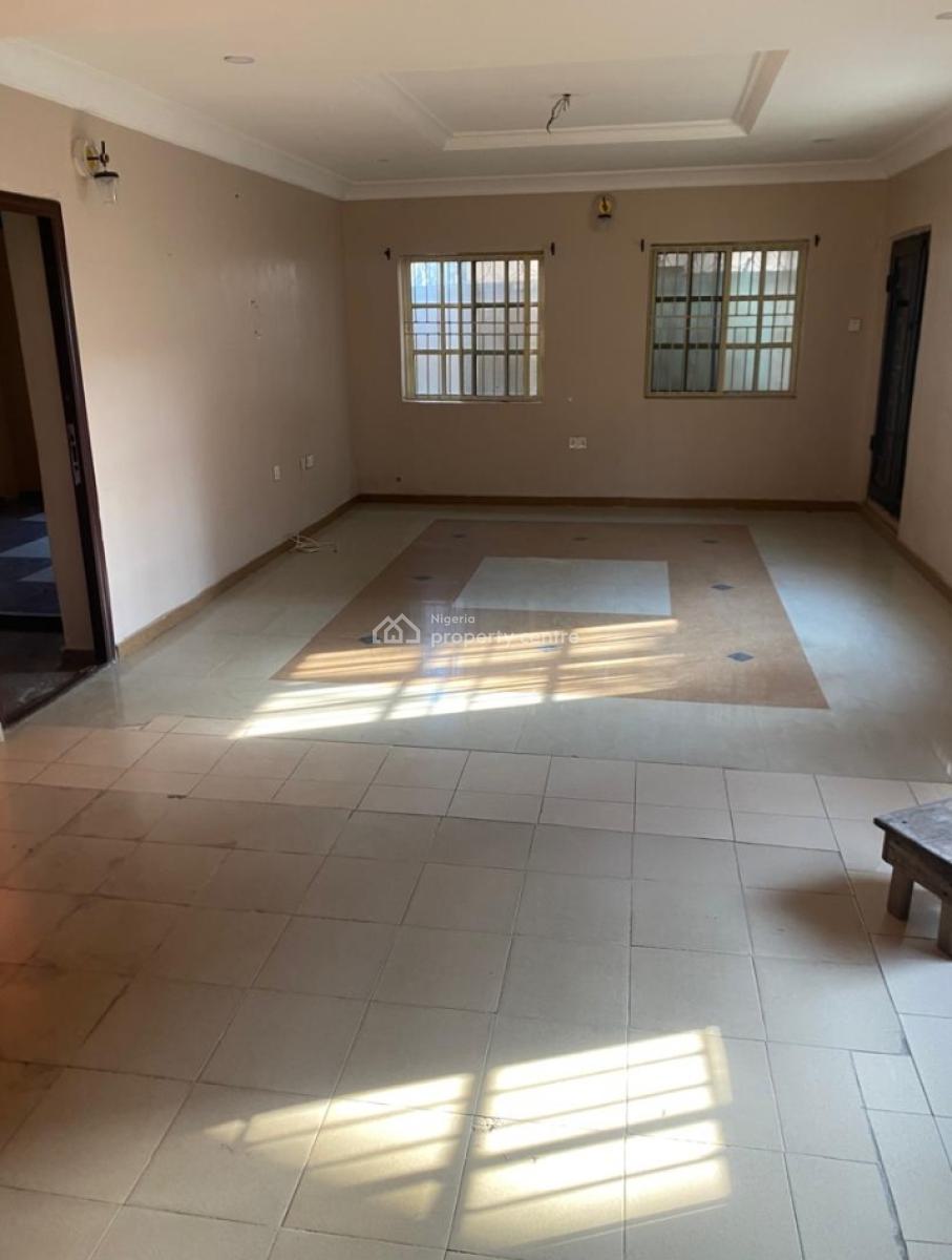 Executive & Very Spacious 3bed Duplex (2 in a Compound), Gra Phase 1, Magodo, Lagos, Flat / Apartment for Rent