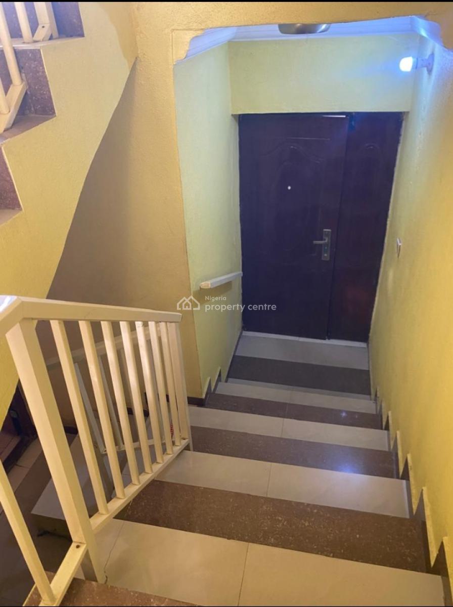 Executive & Very Spacious 3bed Duplex (2 in a Compound), Gra Phase 1, Magodo, Lagos, Flat / Apartment for Rent