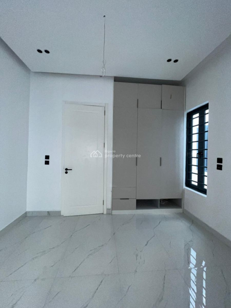 Now Selling  5bedroom Fully Detached Duplex with a Bq, Chevron 🔰, Lekki, Lagos, Detached Duplex for Sale