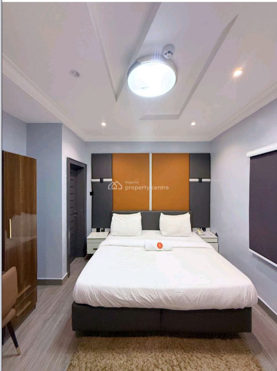 2 Bedroom Appartment, Opebi, Ikeja, Lagos, Flat / Apartment Short Let