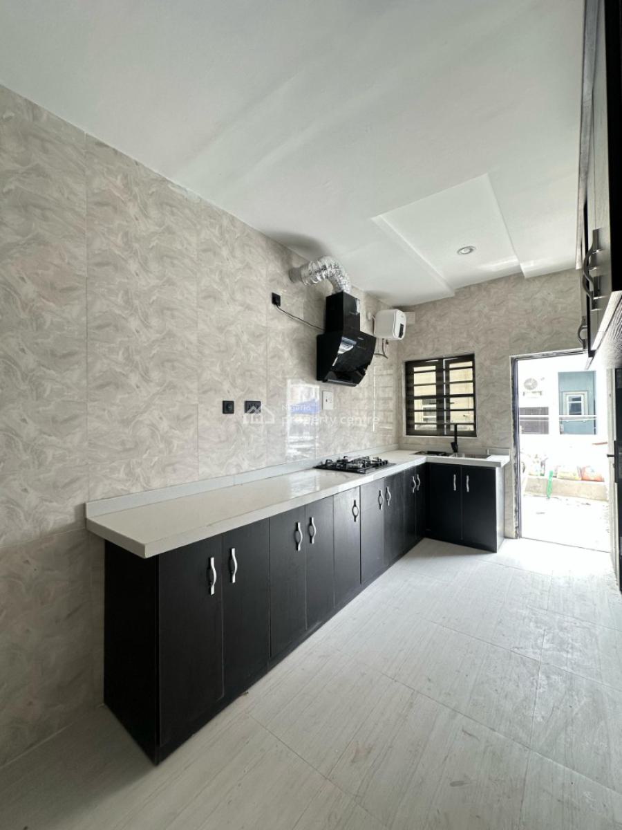 Newly Built Luxury 4 Bedroom Duplex with Bq, Amen Estate Phase 2, Ibeju Lekki, Lagos, Semi-detached Duplex for Sale