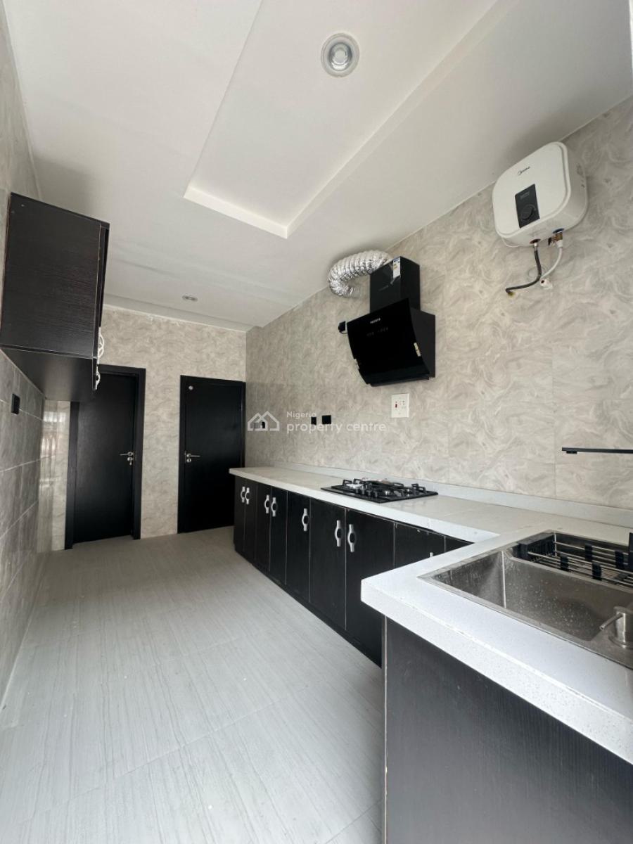 Newly Built Luxury 4 Bedroom Duplex with Bq, Amen Estate Phase 2, Ibeju Lekki, Lagos, Semi-detached Duplex for Sale