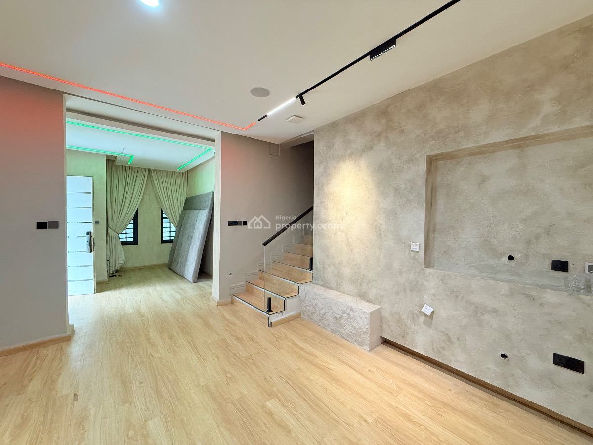 Contemporary 5 Bedroom Detached House, Guzape District, Abuja, Detached Duplex for Sale