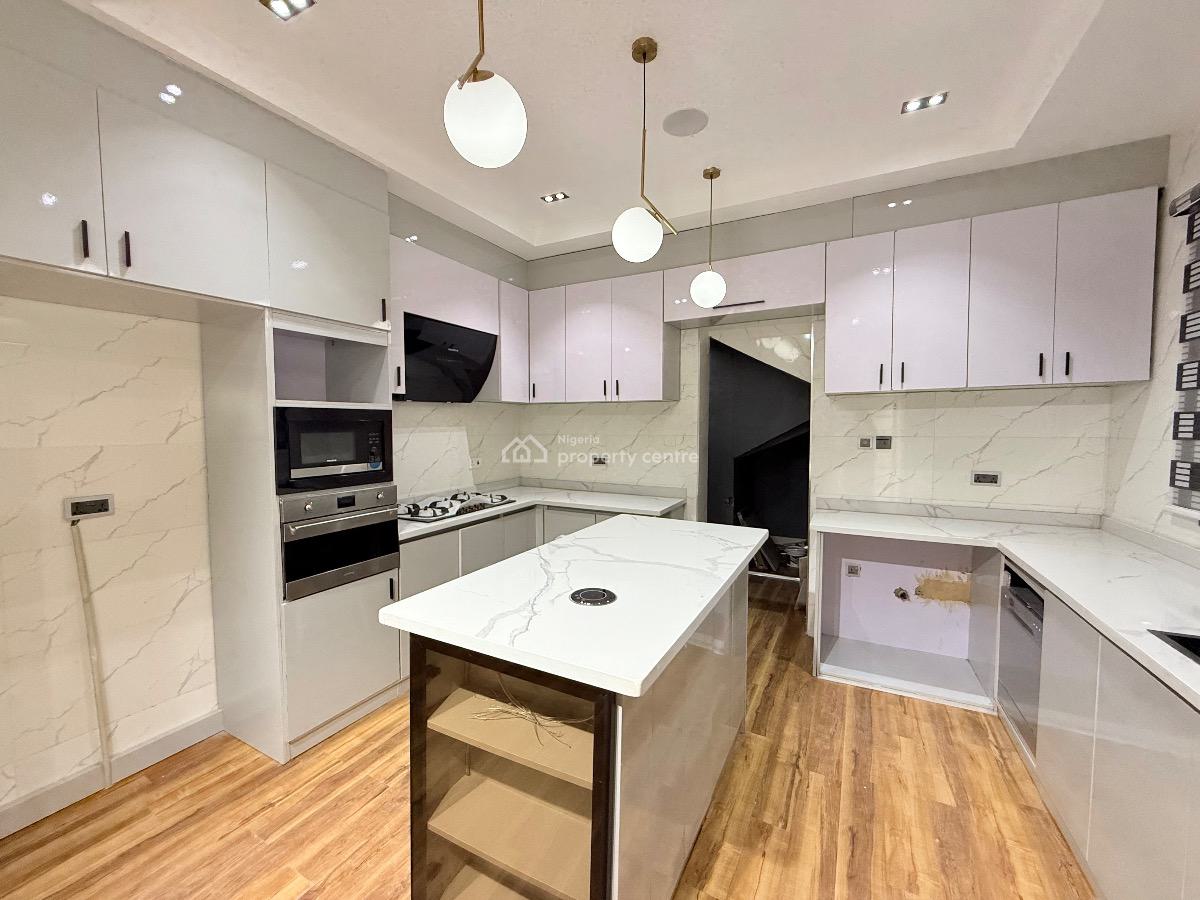 Contemporary 5 Bedroom Detached House, Guzape District, Abuja, Detached Duplex for Sale