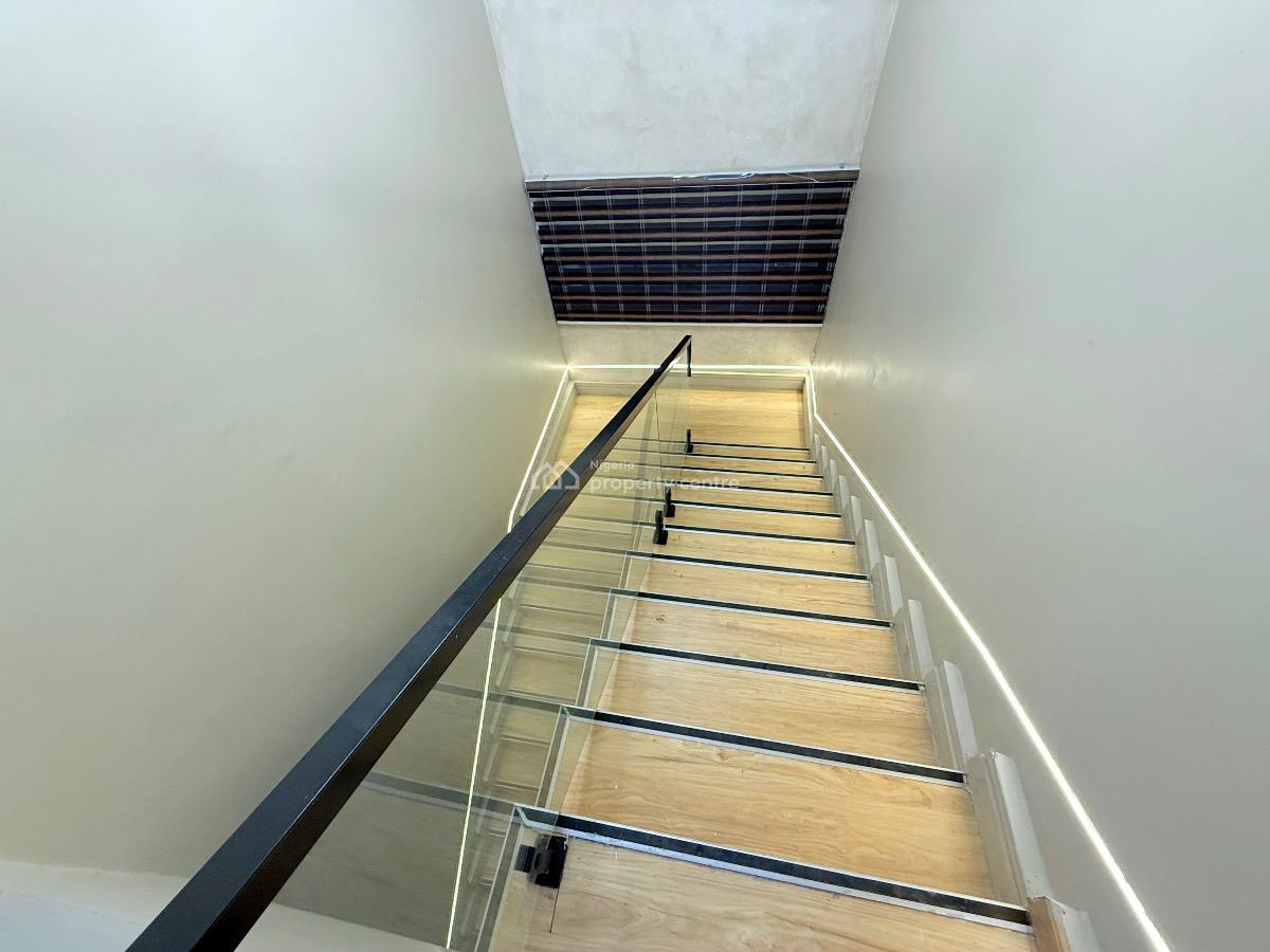 Contemporary 5 Bedroom Detached House, Guzape District, Abuja, Detached Duplex for Sale
