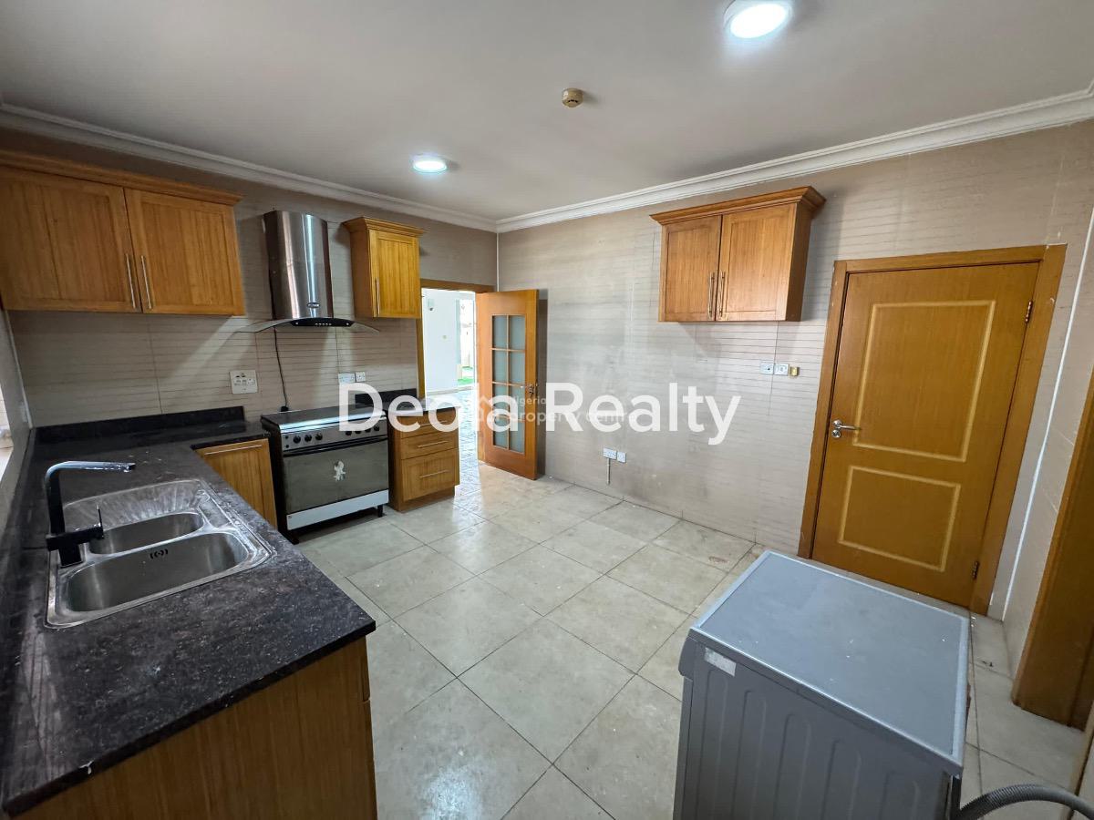 an Executive 4 Bedroom Penthouses with Bq, Pool, Osborne Foreshore Estate, Ikoyi, Lagos, Flat / Apartment for Rent