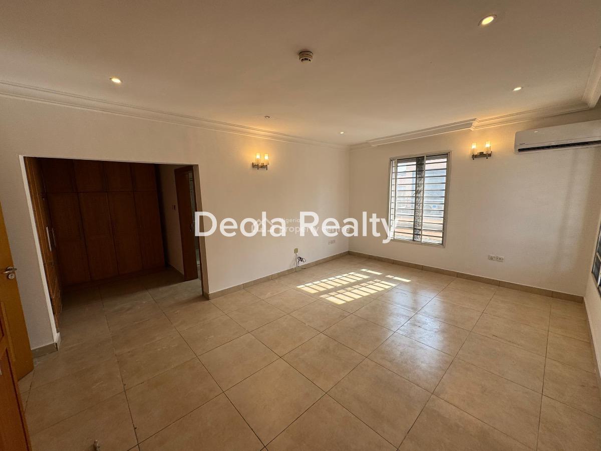 an Executive 4 Bedroom Penthouses with Bq, Pool, Osborne Foreshore Estate, Ikoyi, Lagos, Flat / Apartment for Rent