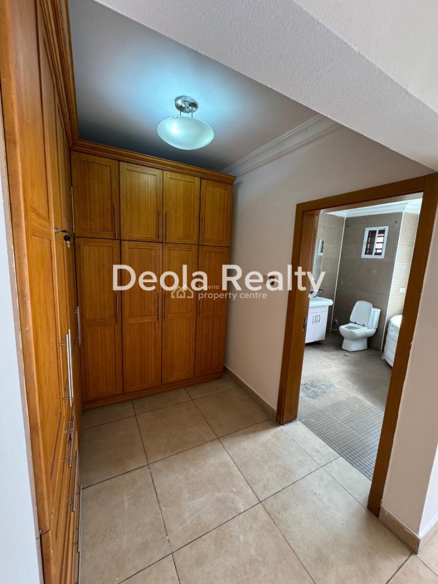 an Executive 4 Bedroom Penthouses with Bq, Pool, Osborne Foreshore Estate, Ikoyi, Lagos, Flat / Apartment for Rent