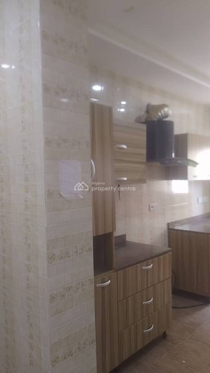 Well Maintained 3 Bedroom Apartment, Lekki, Lagos, Flat / Apartment for Sale