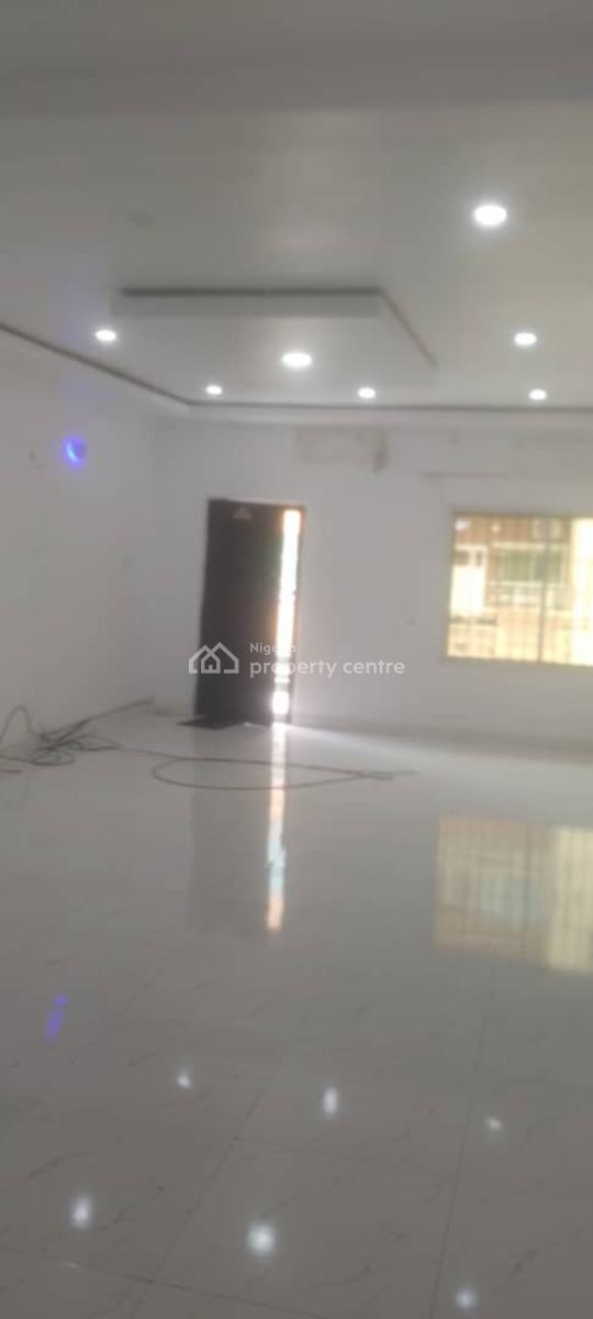 Well Maintained 3 Bedroom Apartment, Lekki, Lagos, Flat / Apartment for Sale