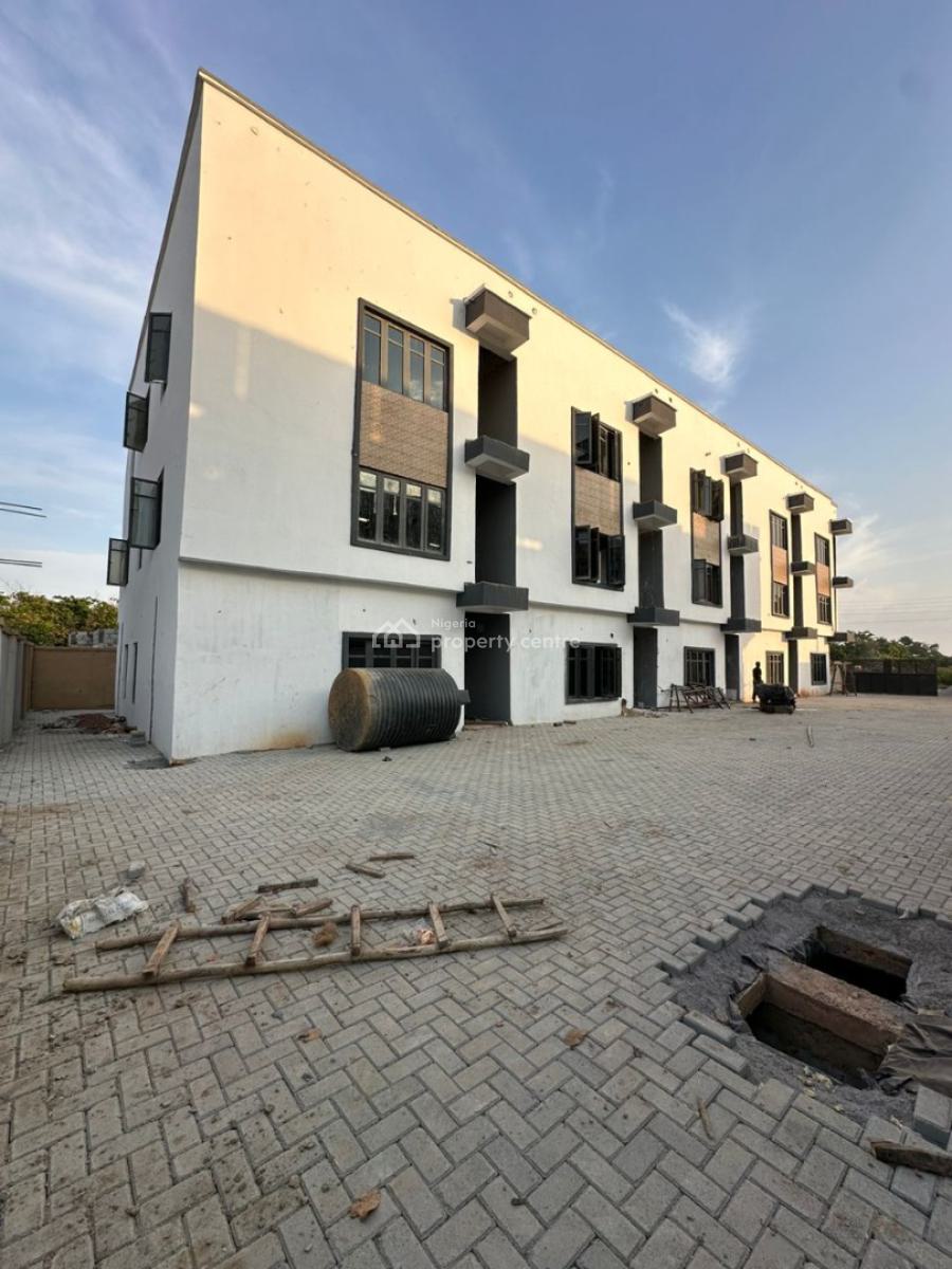 Lovely 4 Beds Terrace Duplex with 1 Room Bq, Gaduwa, Gaduwa, Abuja, Terraced Duplex for Sale