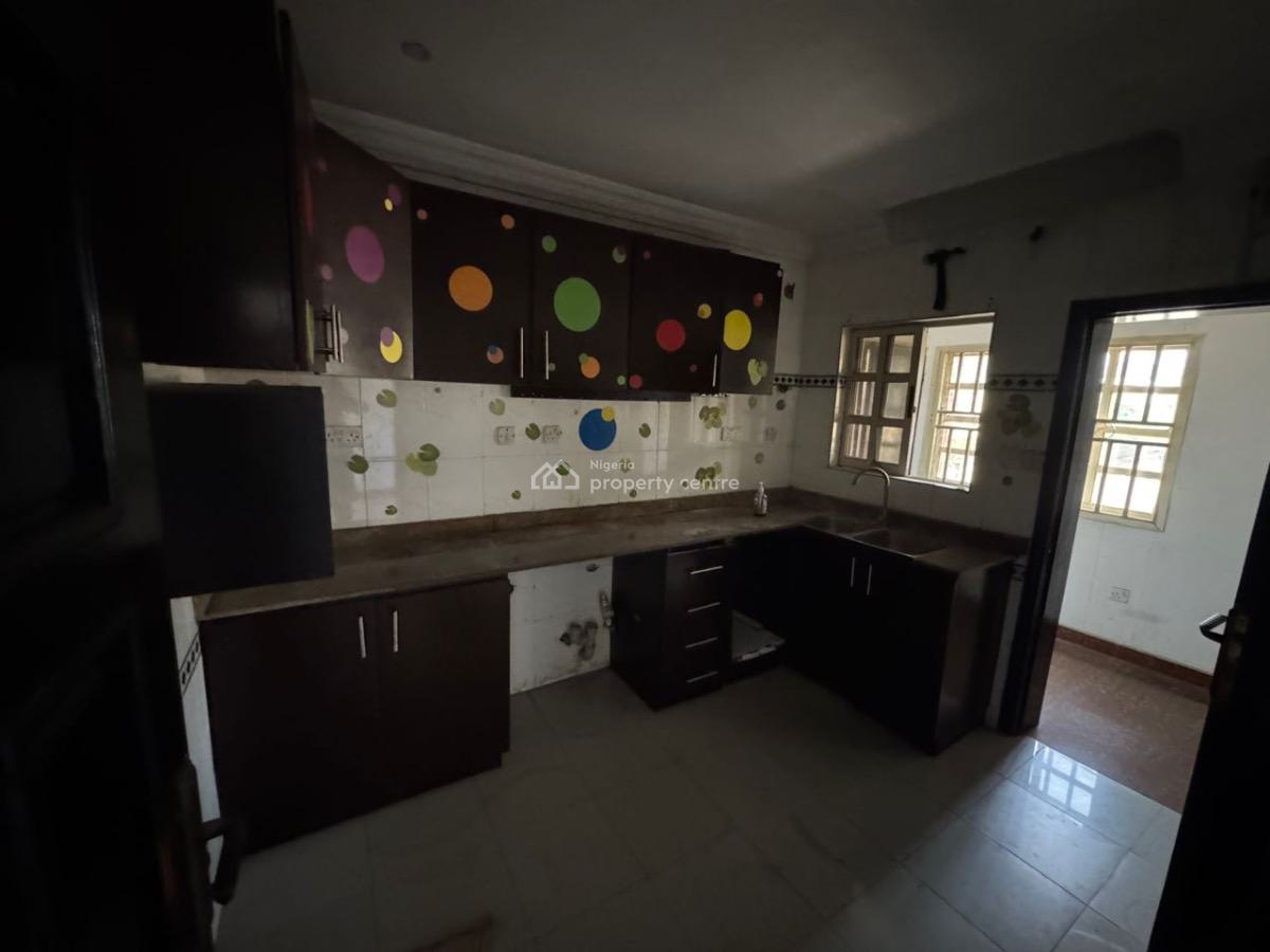 a Well Maintained 3bedroom Apartment at Lekki Phase 1, Lekki Phase 1 Lekki Lagos, Lekki Phase 1, Lekki, Lagos, Flat / Apartment for Rent