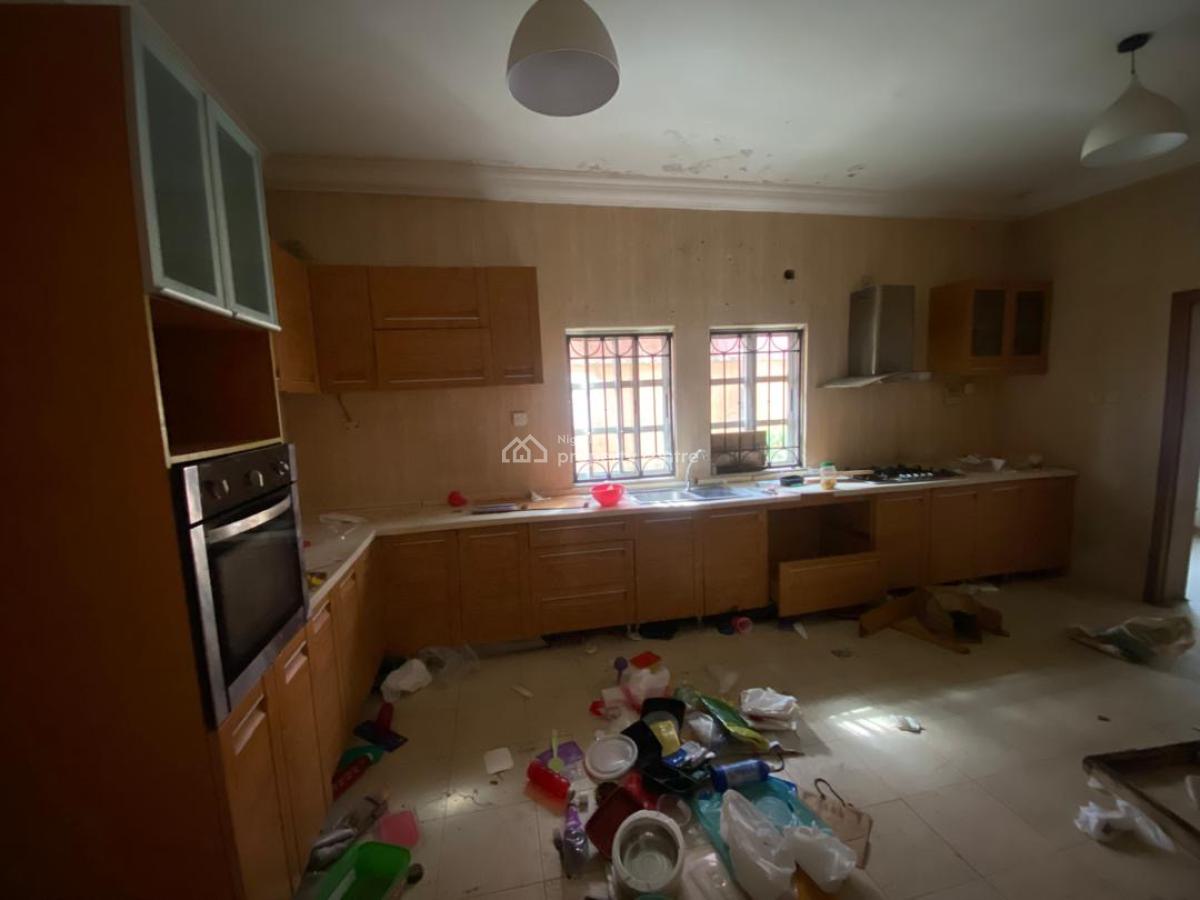 6bedroom Fully Detached House with Bq at Off Admiralty Road Lekki, Off Admiralty Road Lekki Phase 1, Lekki Phase 1, Lekki, Lagos, Detached Duplex for Rent