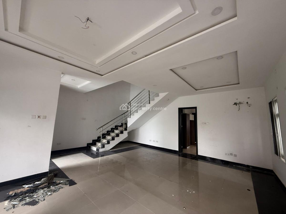 4 Bedroom Terrace Duplex with Bq, Osapa, Lekki, Lagos, Terraced Duplex for Sale