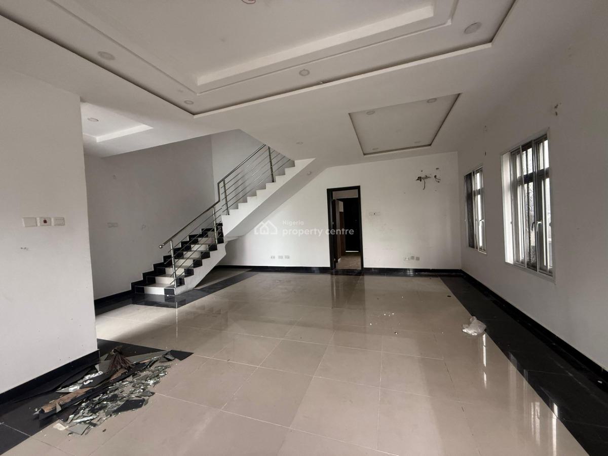 4 Bedroom Terrace Duplex with Bq, Osapa, Lekki, Lagos, Terraced Duplex for Sale