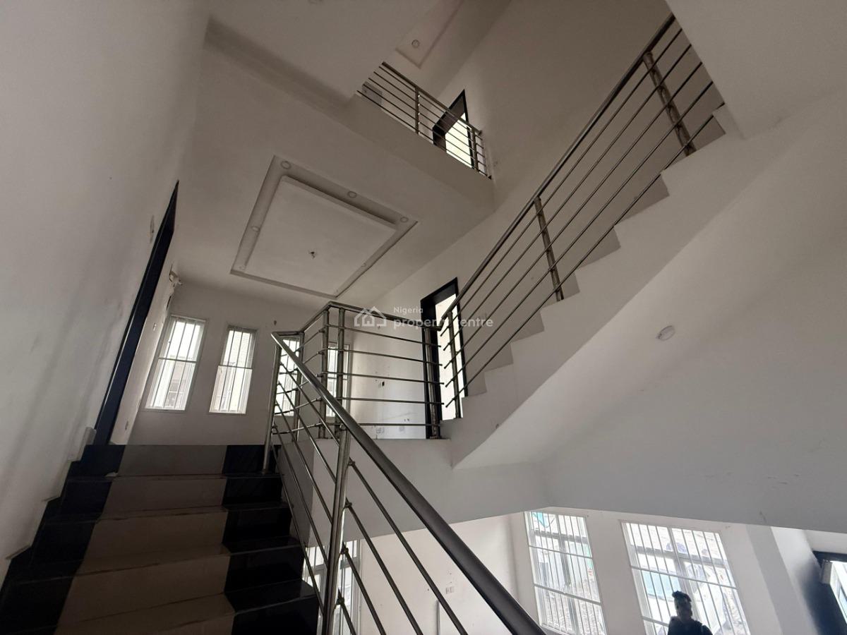 4 Bedroom Terrace Duplex with Bq, Osapa, Lekki, Lagos, Terraced Duplex for Sale