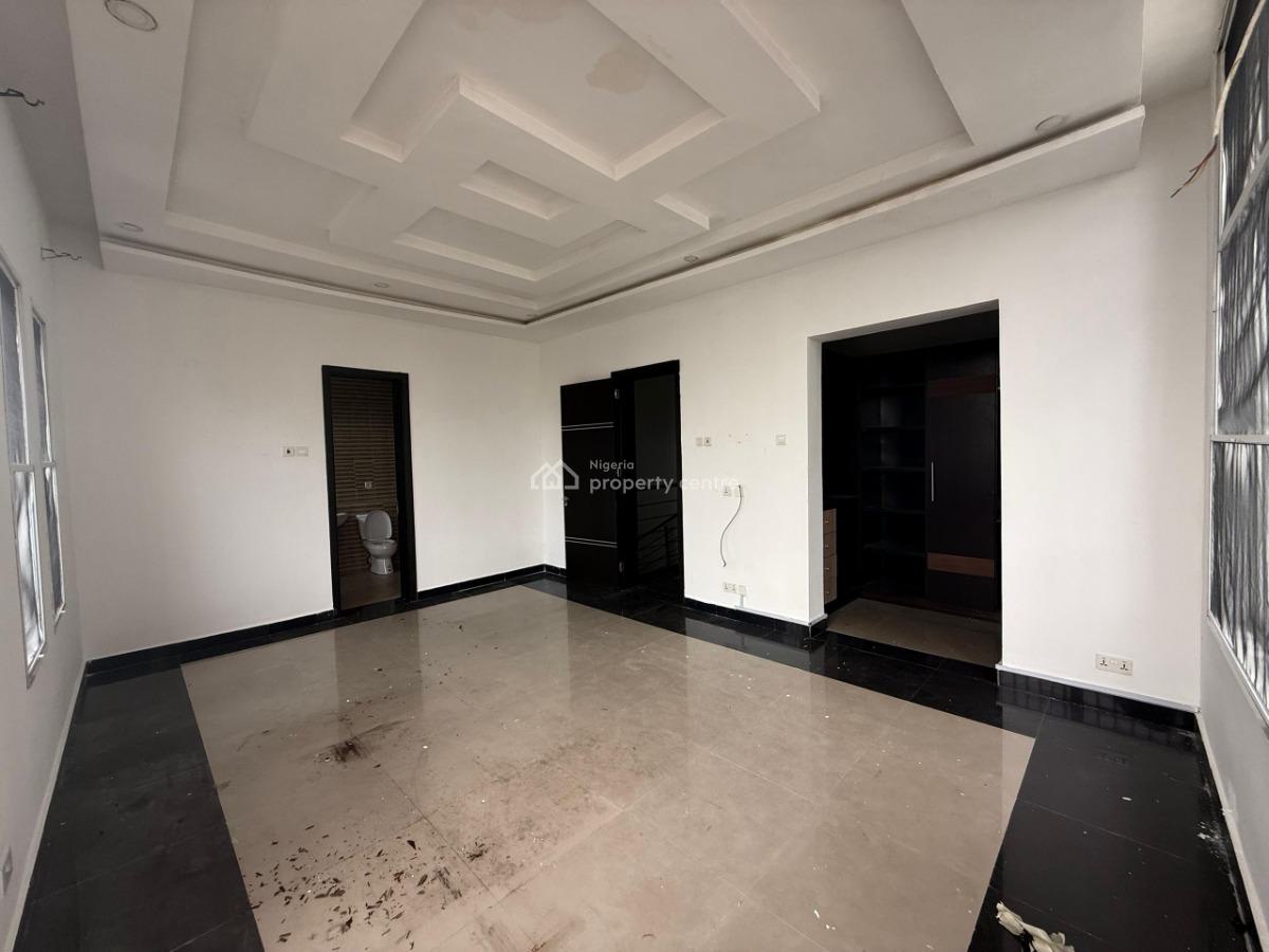4 Bedroom Terrace Duplex with Bq, Osapa, Lekki, Lagos, Terraced Duplex for Sale