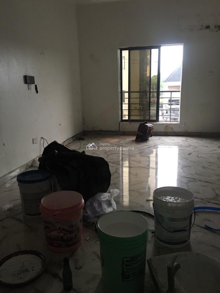 Renovated 2 Bedrooms Apartments, Chevron Lekki, Lekki Phase 2, Lekki, Lagos, Flat / Apartment for Rent