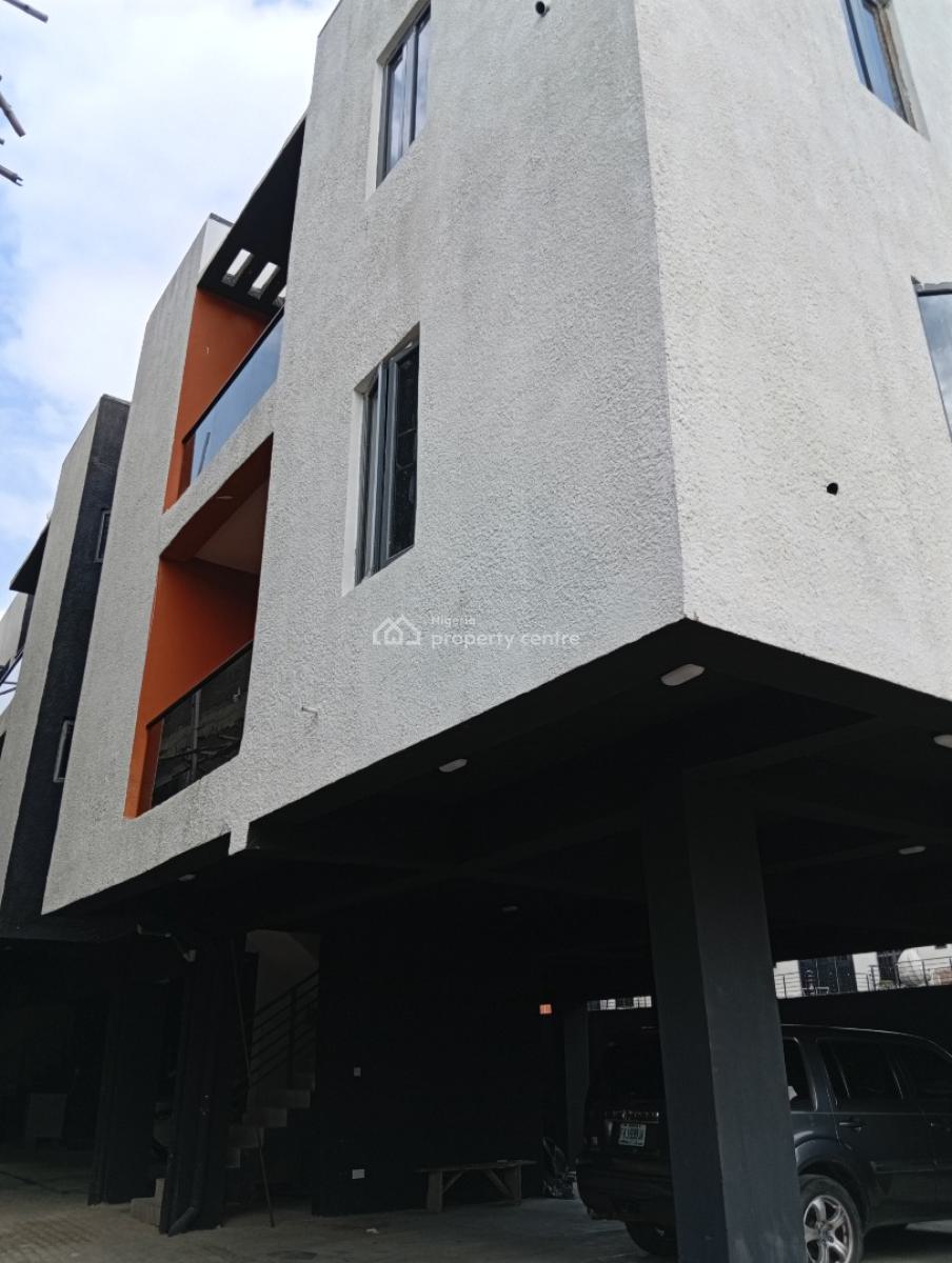 2 Bedroom Apartment, Lekki Phase 1, Lekki, Lagos, Flat / Apartment for Sale