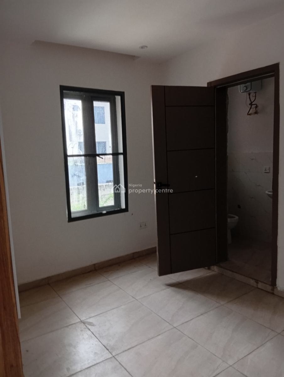 2 Bedroom Apartment, Lekki Phase 1, Lekki, Lagos, Flat / Apartment for Sale