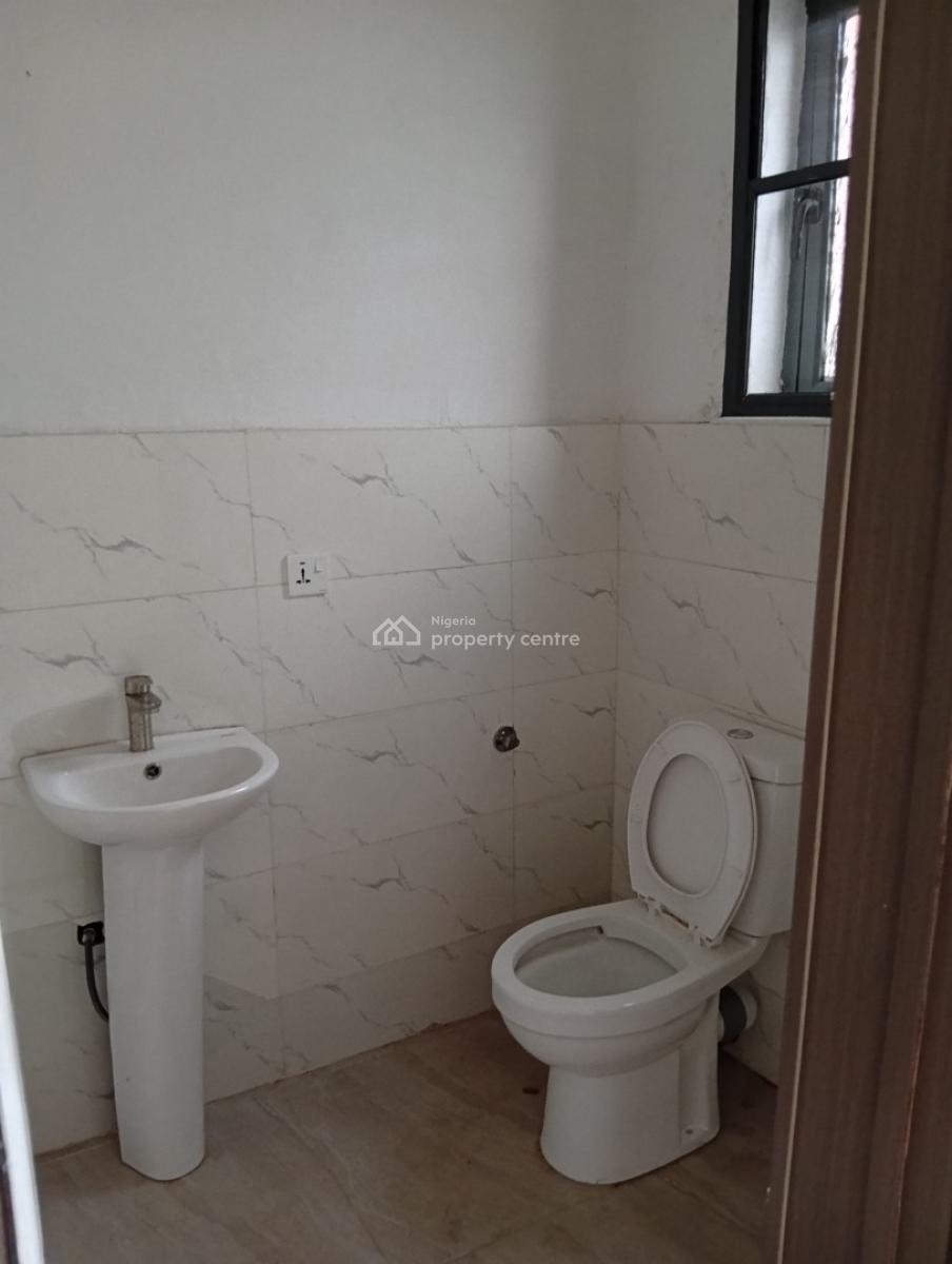2 Bedroom Apartment, Lekki Phase 1, Lekki, Lagos, Flat / Apartment for Sale
