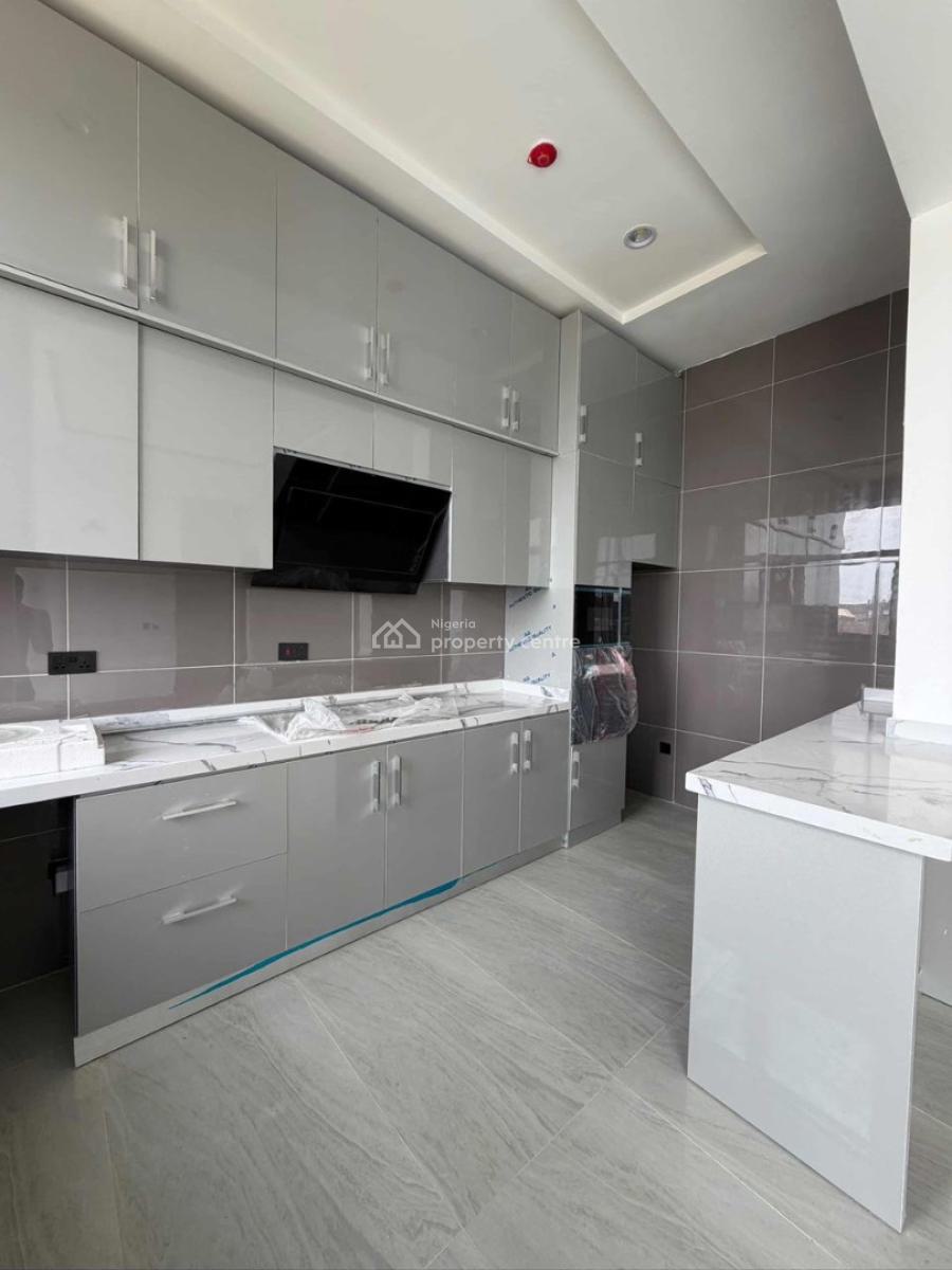 Luxury 2bedroom Flat at Lekki Phase 1, Lekki Phase 1, Lekki, Lagos, Flat / Apartment for Rent