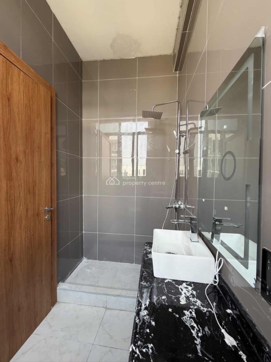 Luxury 2bedroom Flat at Lekki Phase 1, Lekki Phase 1, Lekki, Lagos, Flat / Apartment for Rent