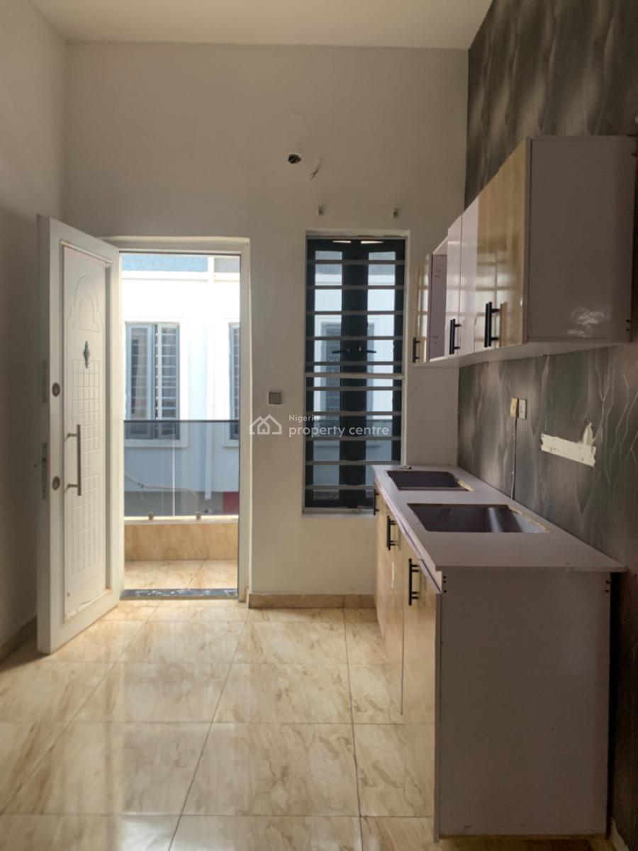 Luxury and Fully Serviced Single Bedroom Apartment (bq), Oliveria Estate ‘orchid Road Lekki, Lekki Expressway, Lekki, Lagos, Self Contain (single Rooms) for Rent