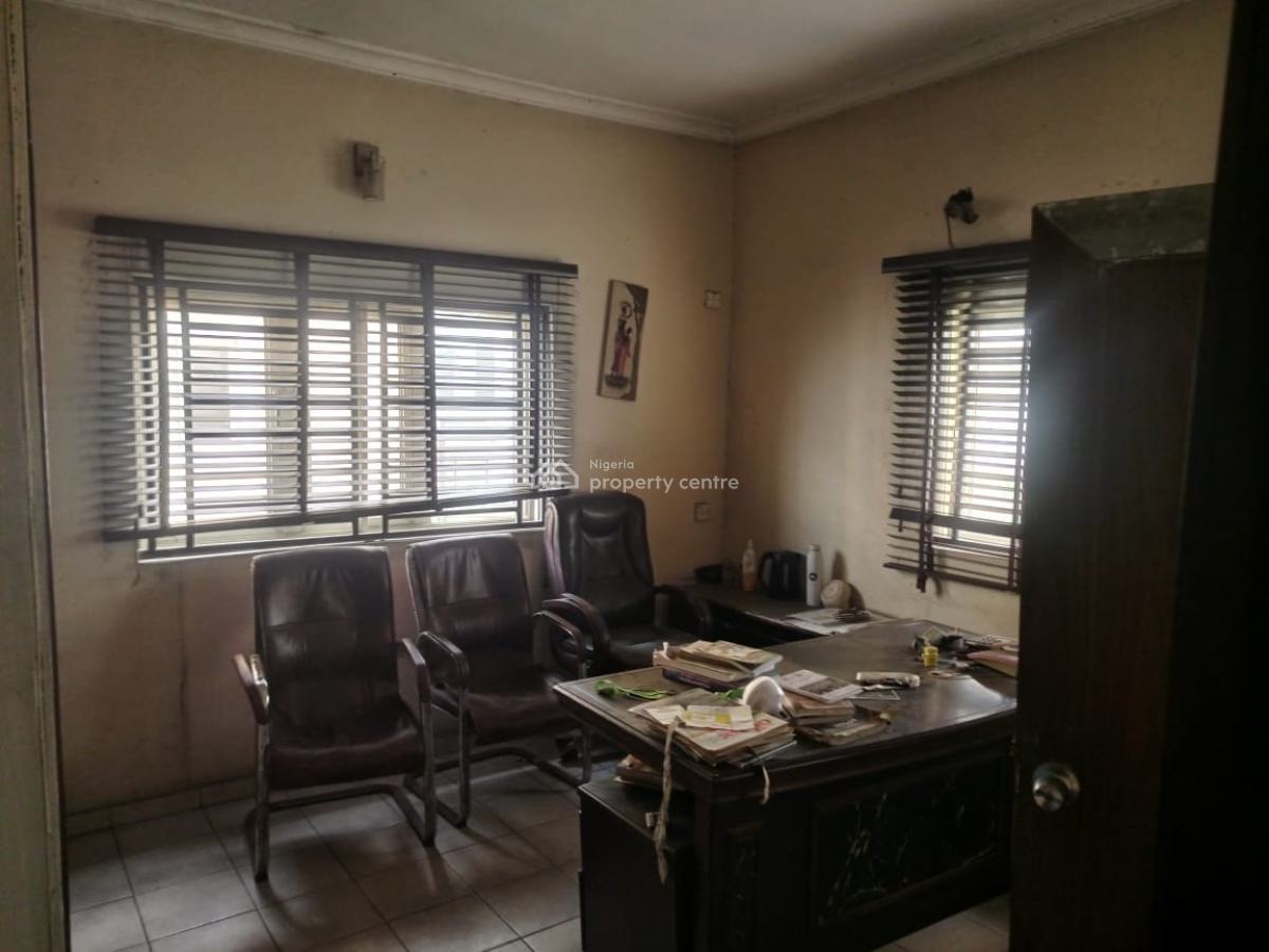 4 Bedroom Semi Detached Duplex  on Floors, Ikeja Gra, Ikeja, Lagos, Semi-detached Duplex for Sale