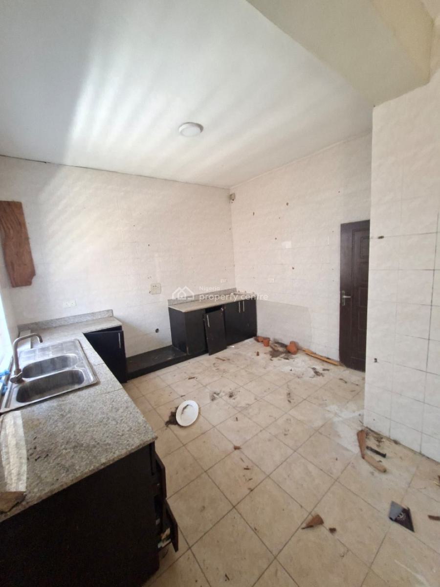 Spacious 4bedroom, Lekki Phase 1, Lekki, Lagos, Semi-detached Duplex for Rent