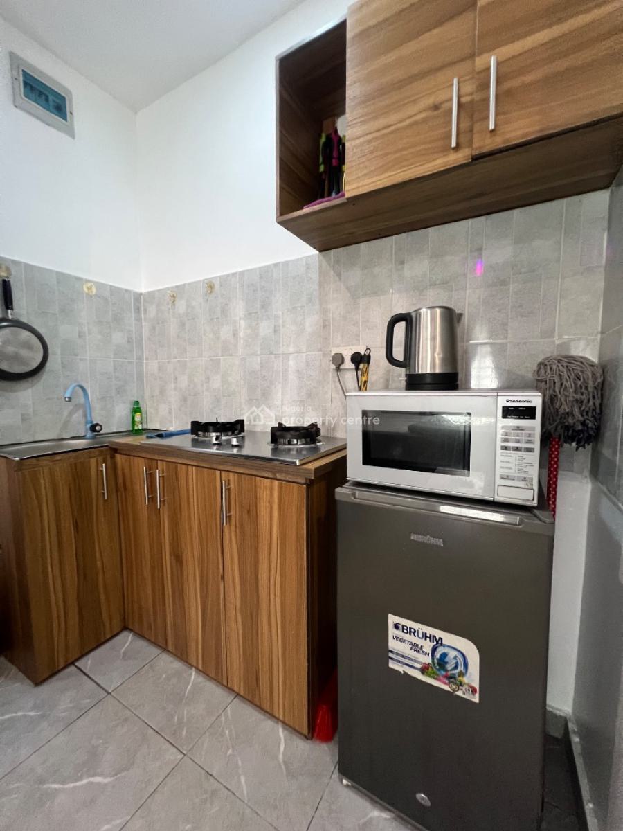 Well Furnished Studio Apartment, Jibowu, Yaba, Lagos, Self Contain (single Rooms) for Rent