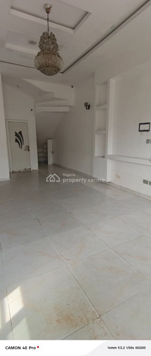 Spacious and Very Big Parlor Mini Flat in Lekki Phase 1, Off Admiralty Way By Gtb Bank, Lekki Phase 1, Lekki, Lagos, Mini Flat (room and Parlour) for Rent